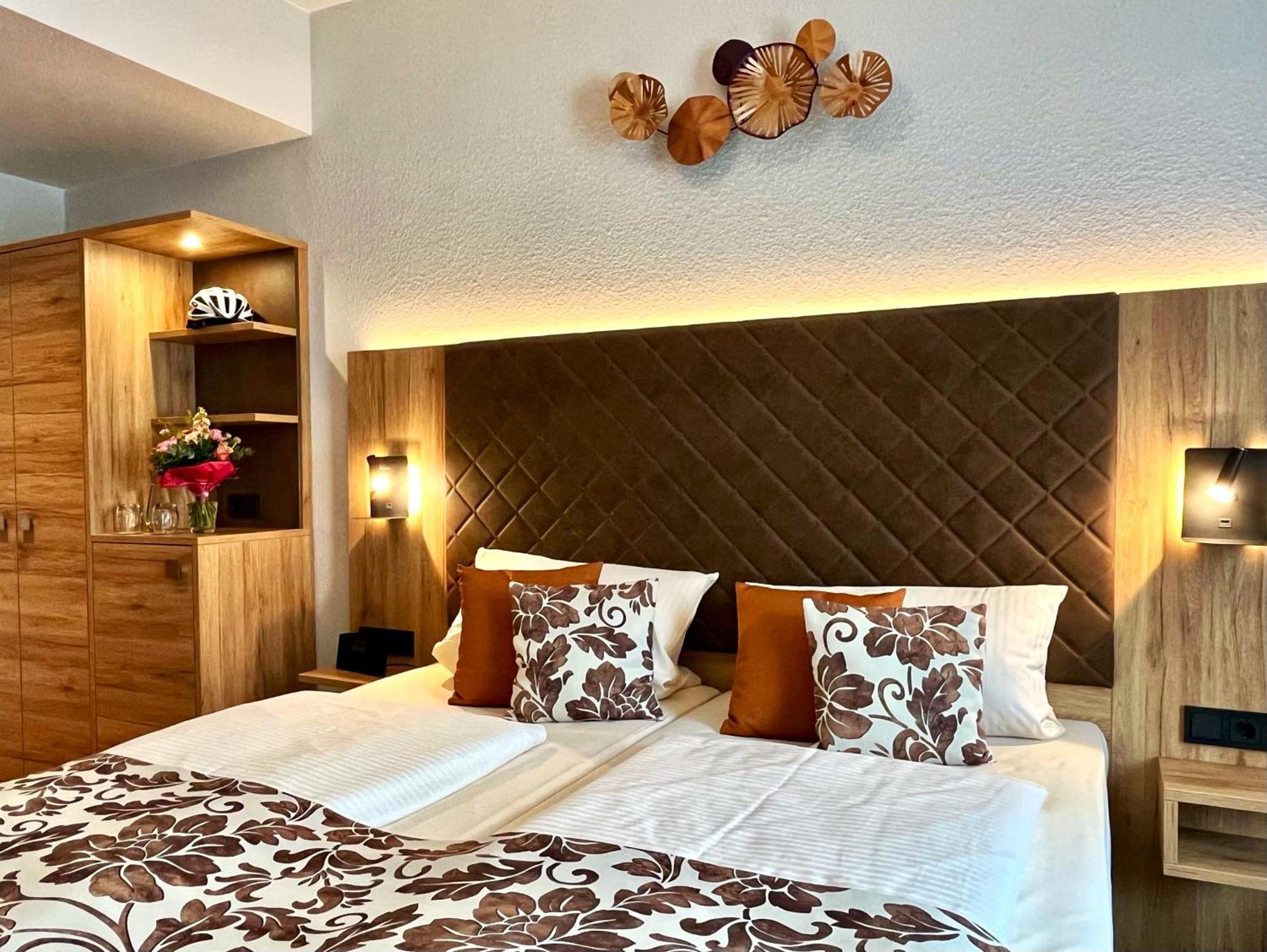 Altdeutsche Weinstube Hotel Rüdesheim am Rhein Kültér fotó