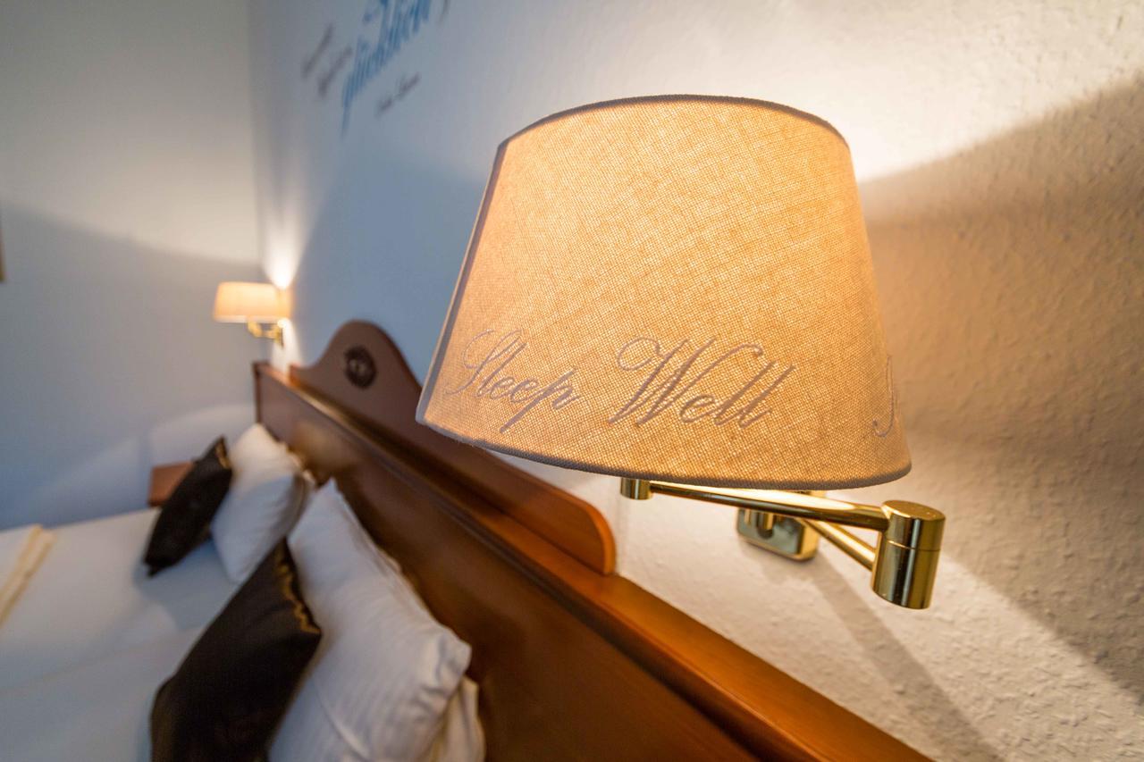 Altdeutsche Weinstube Hotel Rüdesheim am Rhein Kültér fotó