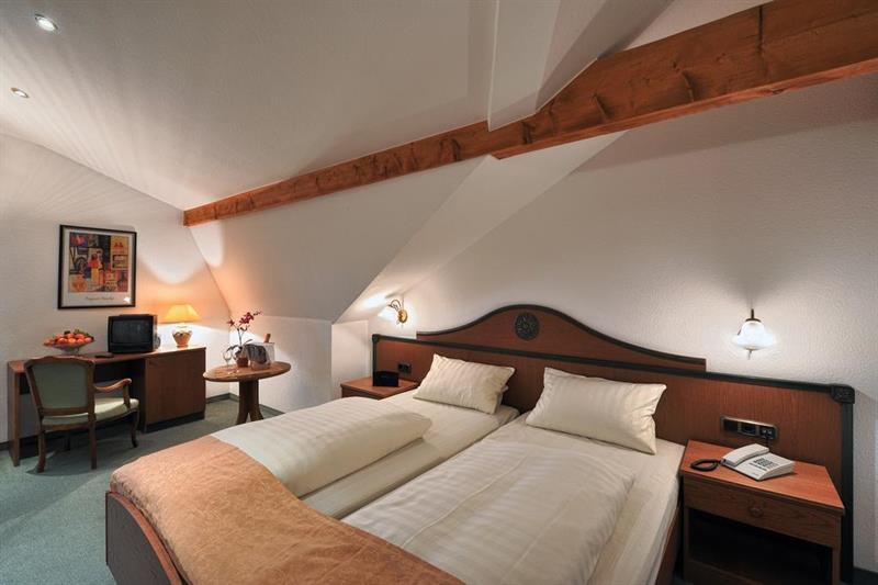 Altdeutsche Weinstube Hotel Rüdesheim am Rhein Kültér fotó